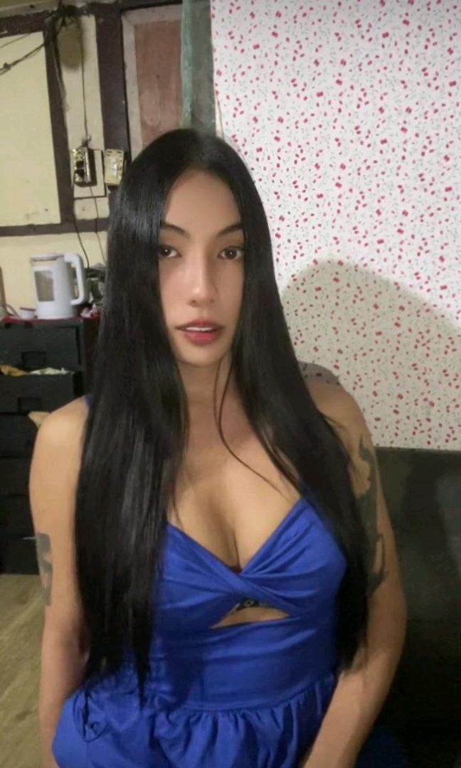Lexi available for random video chat