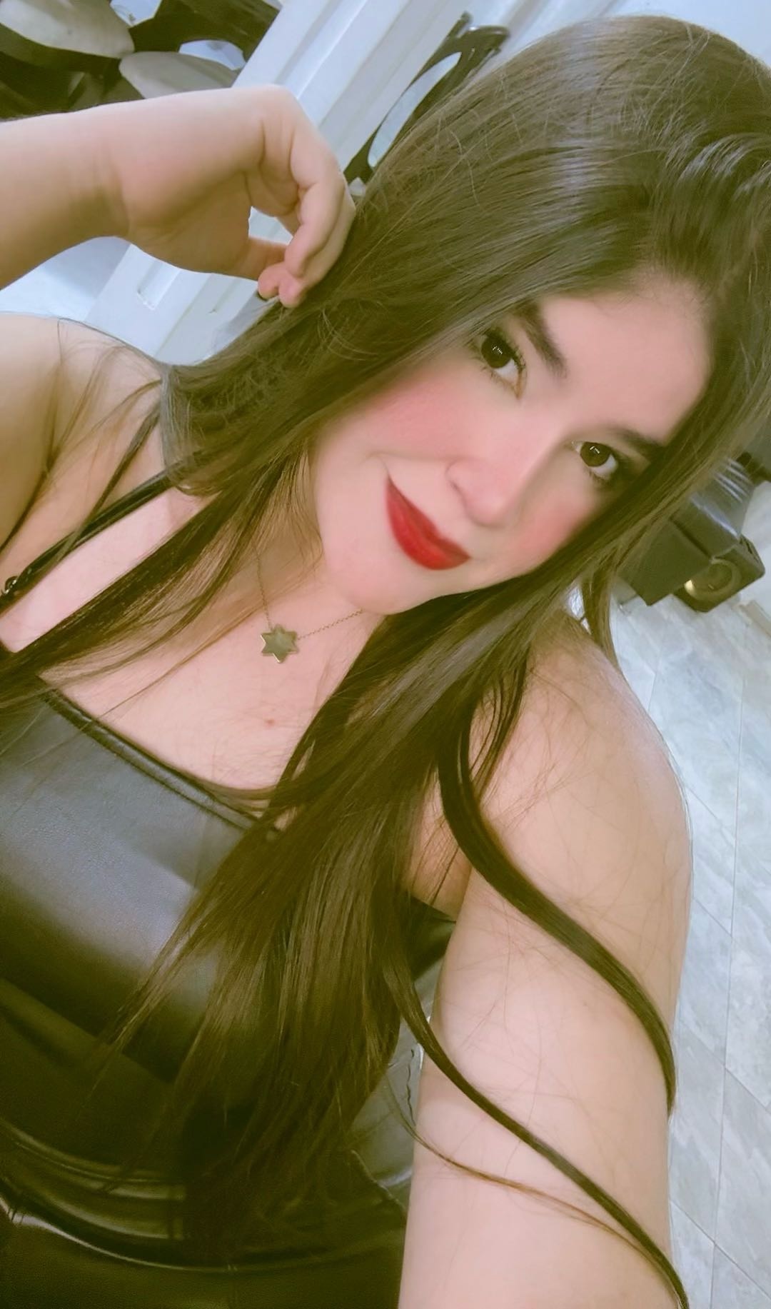 Gabi available for random video chat