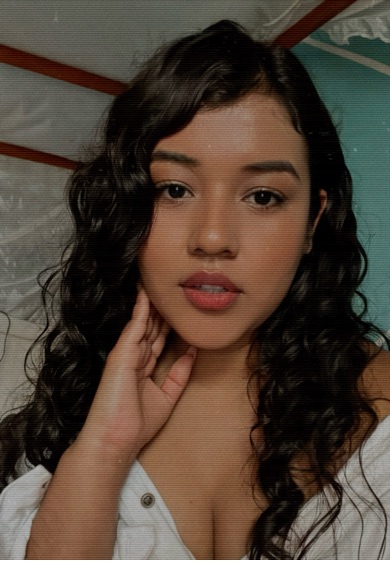 Tays available for random video chat